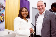 8ef499371e1979cc4faaf094c613ebbc-xlarge